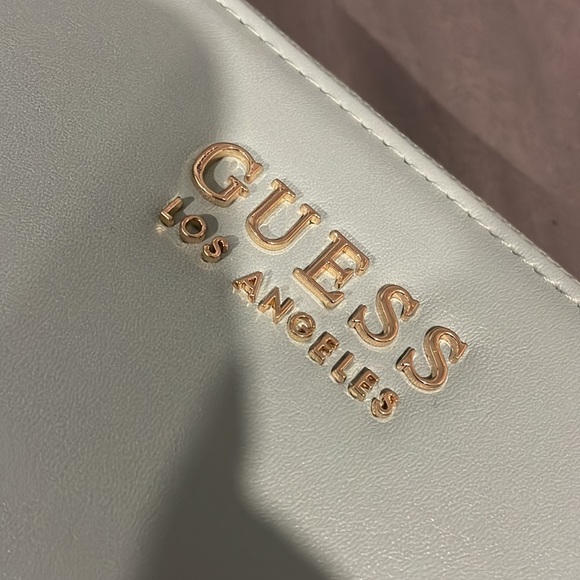 Guess Los Angeles Wallet - Picture 3 of 4